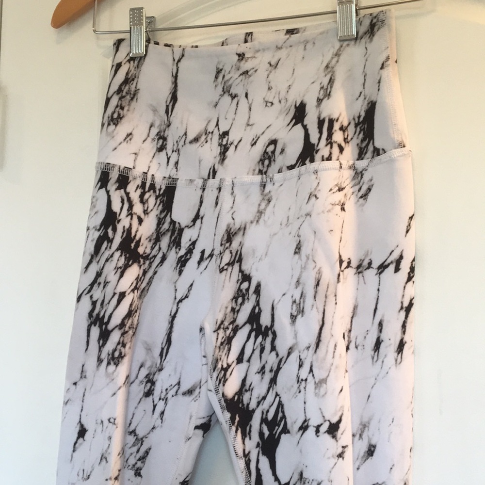 Beyond Yoga - Marble Leggings